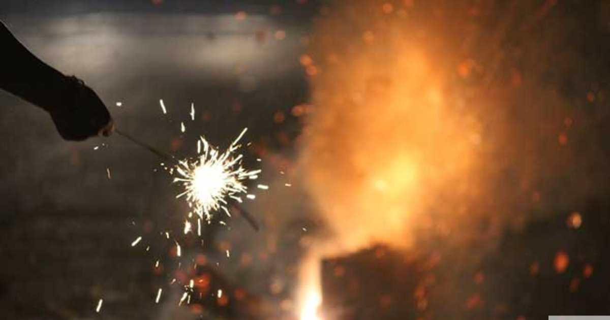 Delhi govt extends complete ban on sale, use of firecrackers till January 1